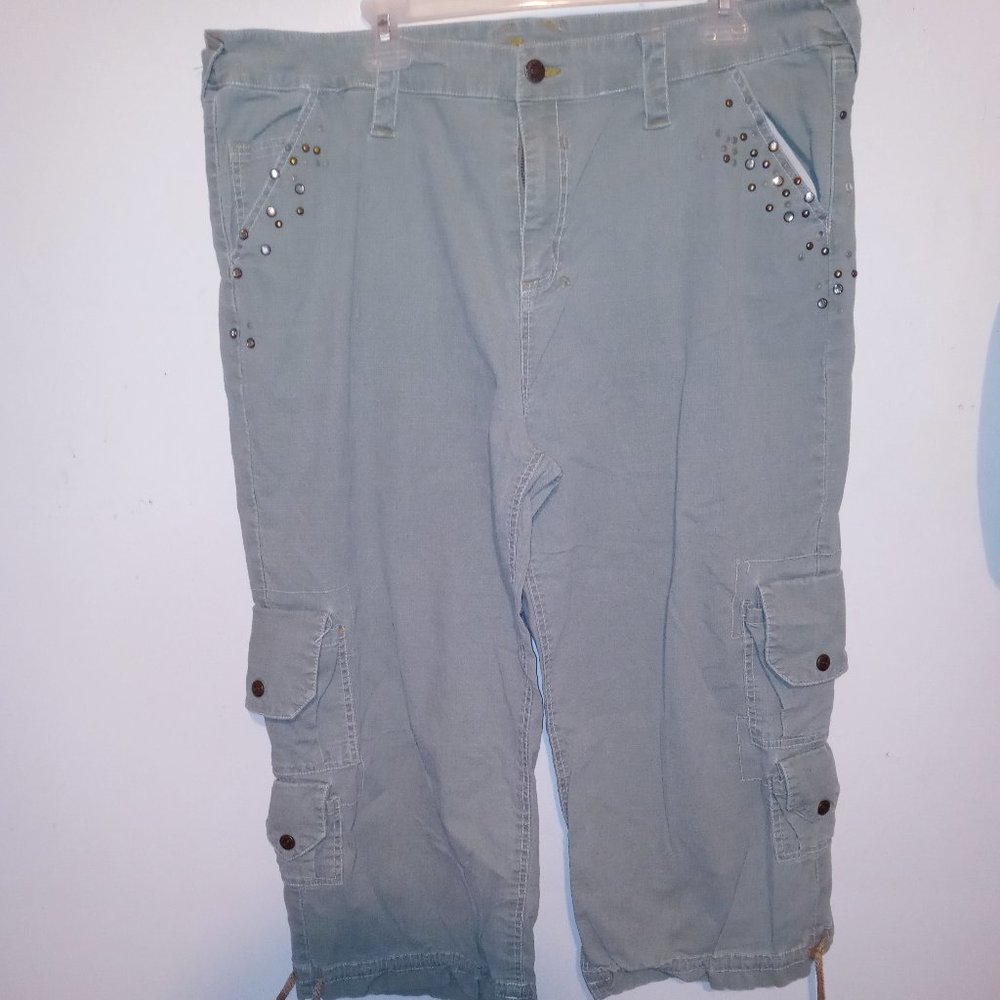 Goddess Cargo Capri's Size 22